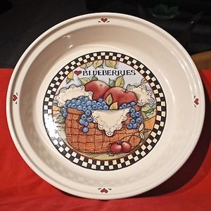 Blueberry Pie Deep Dish Plate. By Susan Winget Certified International Corp.1993